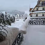 Grand Krzesanica Проживание в семье